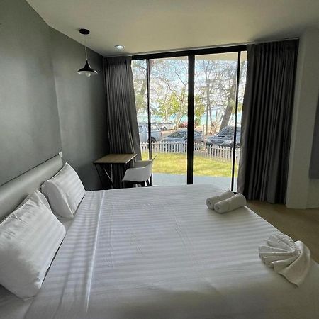 Phuket Muay Thai Hotel Rawai Beach Екстер'єр фото