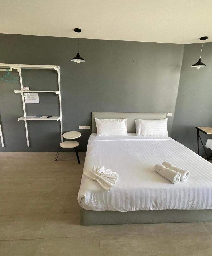 Phuket Muay Thai Hotel Rawai Beach Екстер'єр фото