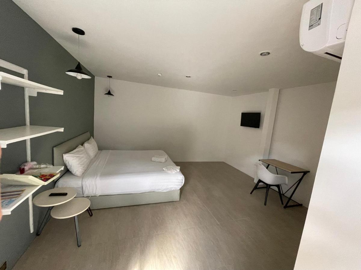 Phuket Muay Thai Hotel Rawai Beach Екстер'єр фото