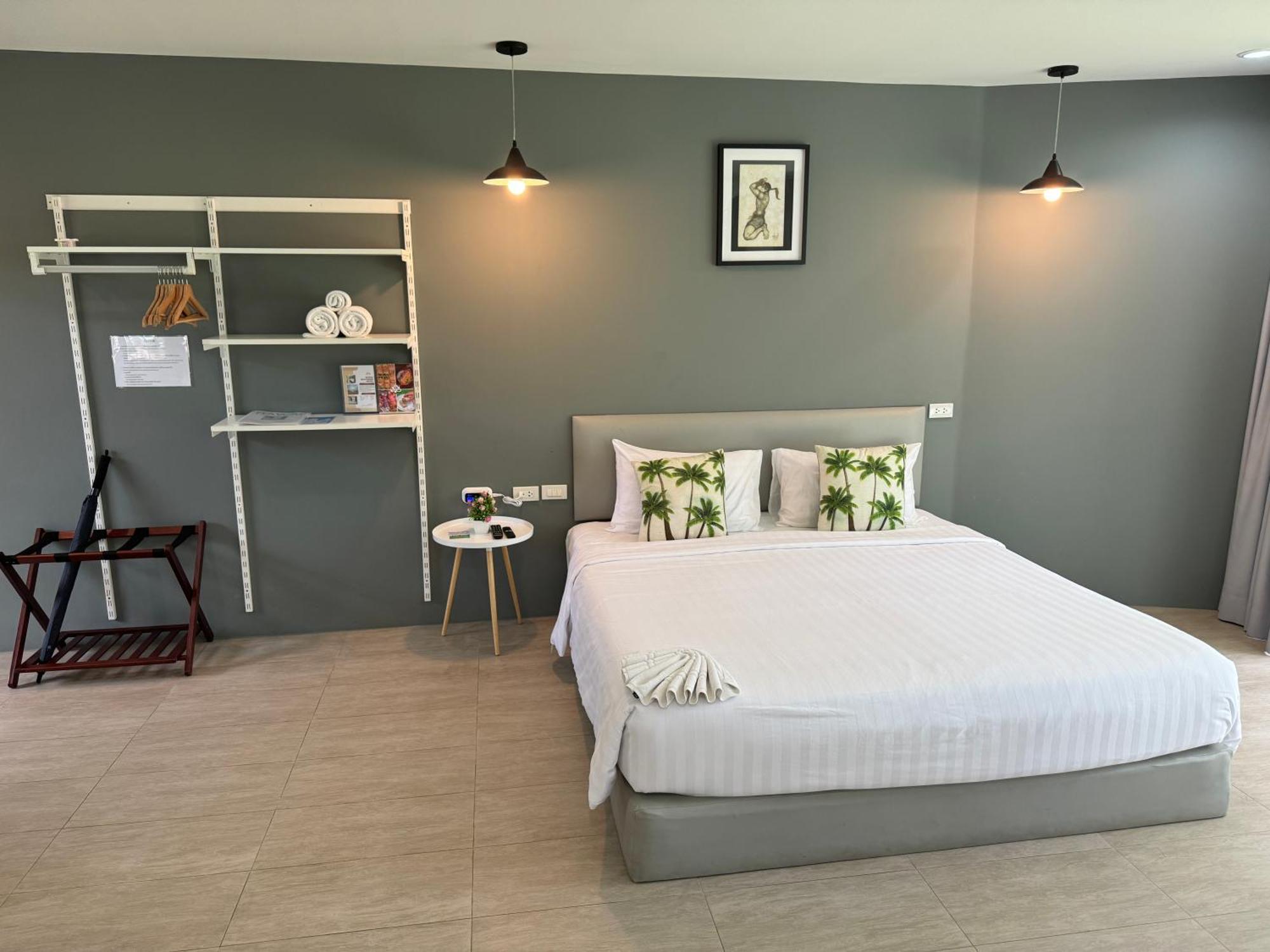 Phuket Muay Thai Hotel Rawai Beach Екстер'єр фото